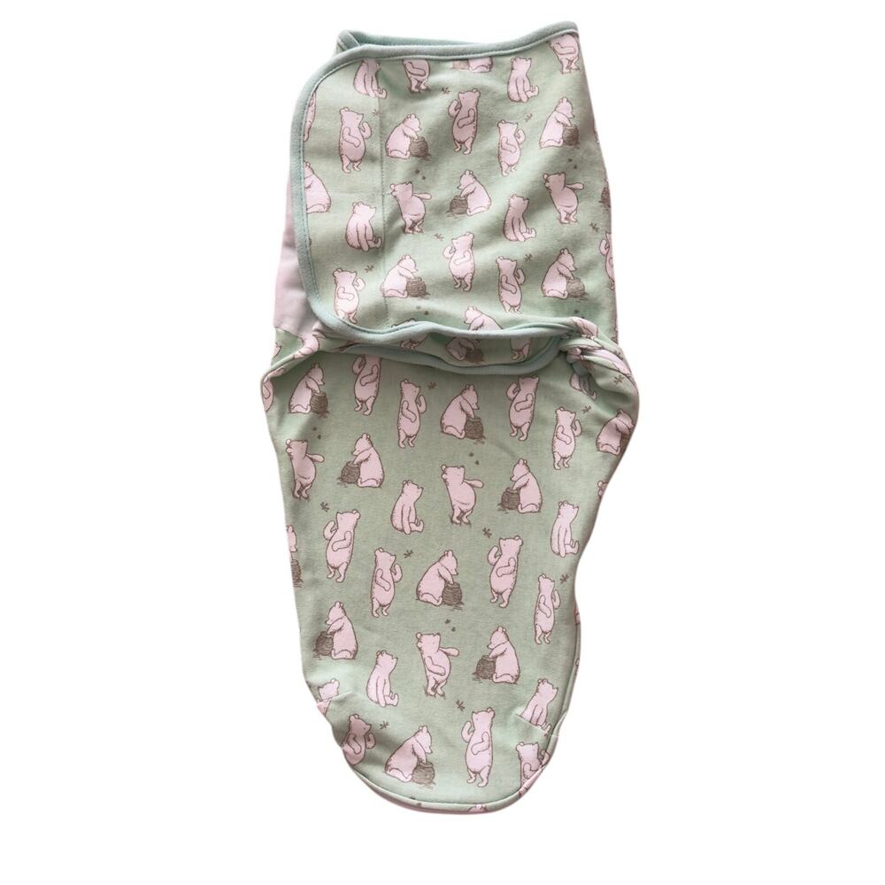 aden + anais essentials Baby Winnie the Pooh Swaddle Wraps 0-3m: Front Zipper